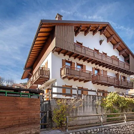 Malibu 4 Apartment