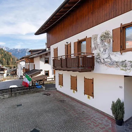 Apartment Malibu 4 *