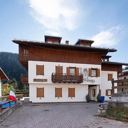 Malibu 4 *